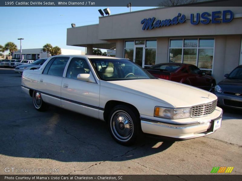 White Diamond / Tan 1995 Cadillac DeVille Sedan