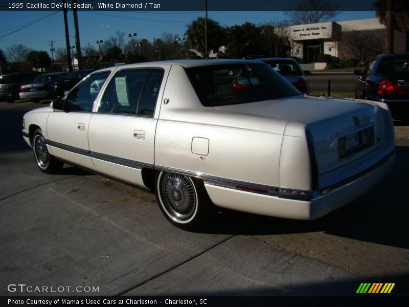 White Diamond / Tan 1995 Cadillac DeVille Sedan