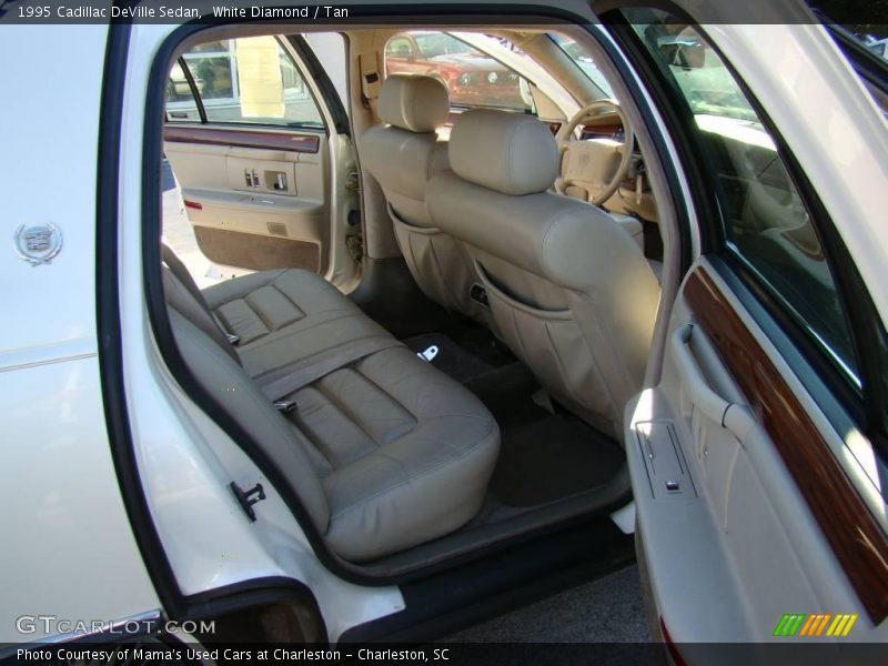 White Diamond / Tan 1995 Cadillac DeVille Sedan