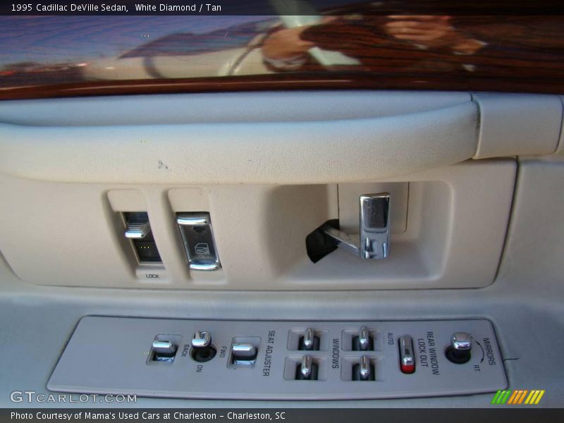 White Diamond / Tan 1995 Cadillac DeVille Sedan