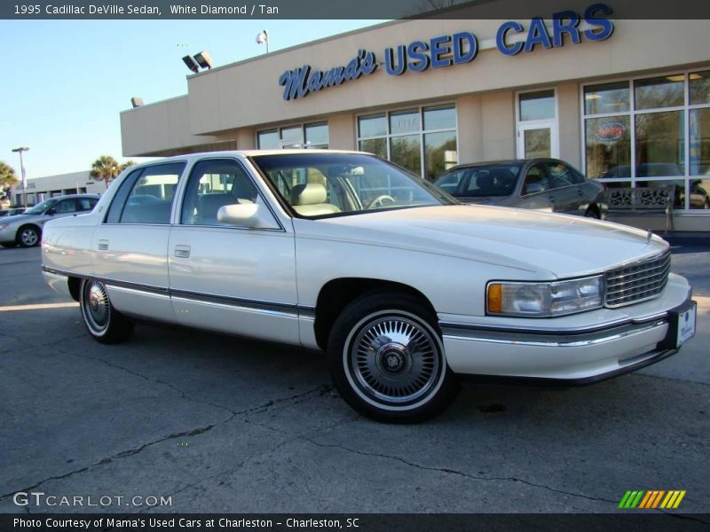White Diamond / Tan 1995 Cadillac DeVille Sedan