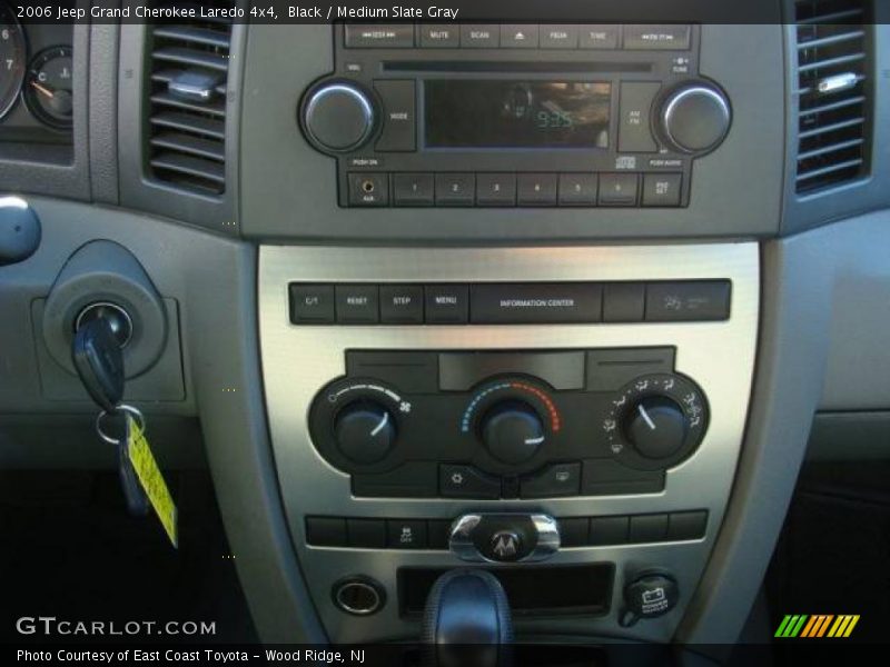 Black / Medium Slate Gray 2006 Jeep Grand Cherokee Laredo 4x4