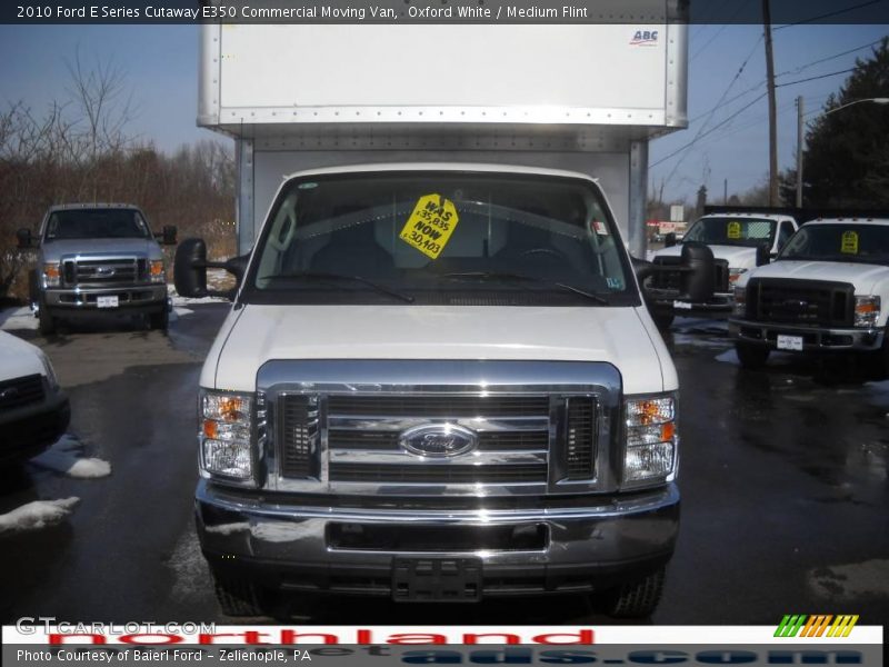 Oxford White / Medium Flint 2010 Ford E Series Cutaway E350 Commercial Moving Van