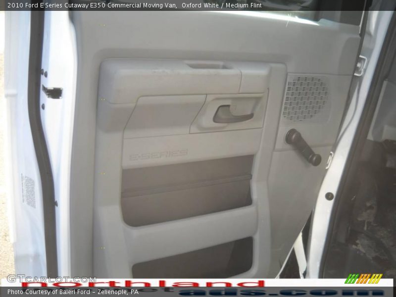 Oxford White / Medium Flint 2010 Ford E Series Cutaway E350 Commercial Moving Van