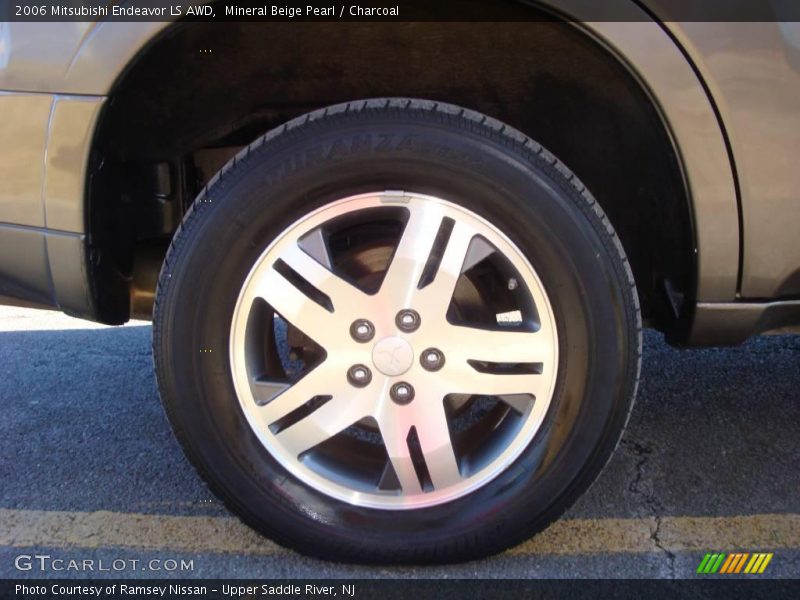 Mineral Beige Pearl / Charcoal 2006 Mitsubishi Endeavor LS AWD