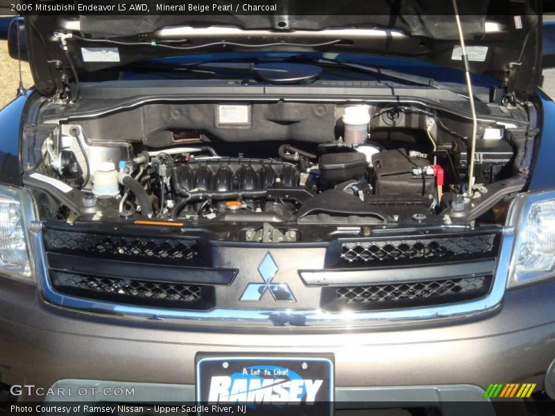 Mineral Beige Pearl / Charcoal 2006 Mitsubishi Endeavor LS AWD
