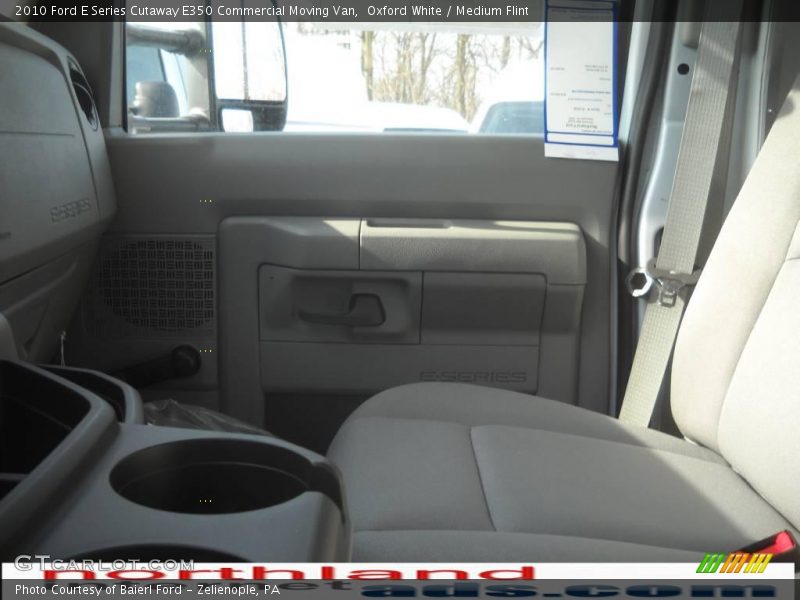 Oxford White / Medium Flint 2010 Ford E Series Cutaway E350 Commercial Moving Van