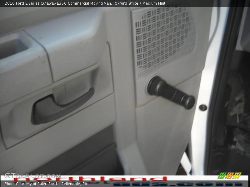 Oxford White / Medium Flint 2010 Ford E Series Cutaway E350 Commercial Moving Van