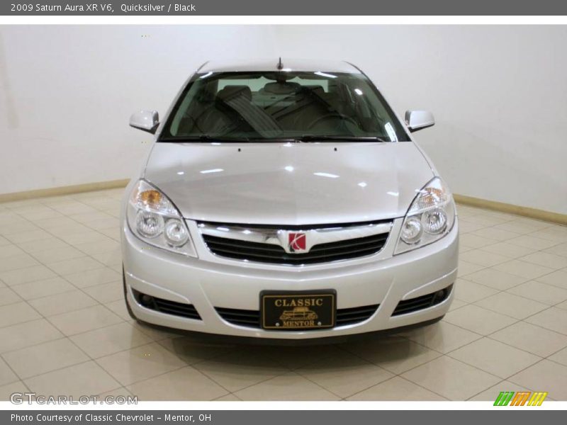 Quicksilver / Black 2009 Saturn Aura XR V6