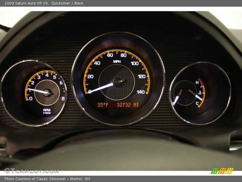 Quicksilver / Black 2009 Saturn Aura XR V6