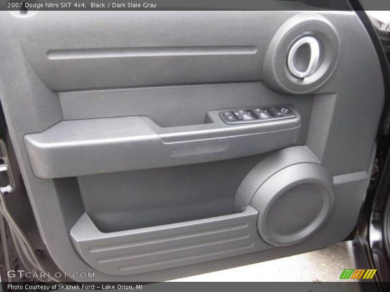 Black / Dark Slate Gray 2007 Dodge Nitro SXT 4x4