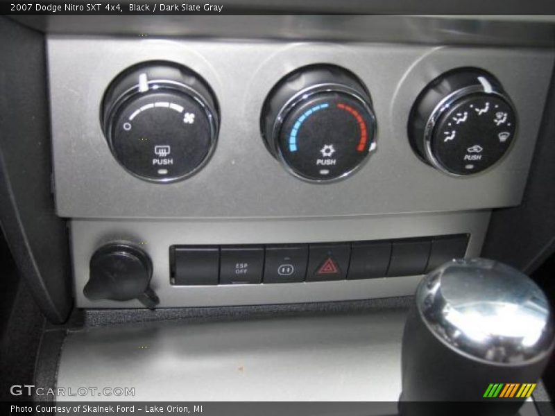 Black / Dark Slate Gray 2007 Dodge Nitro SXT 4x4