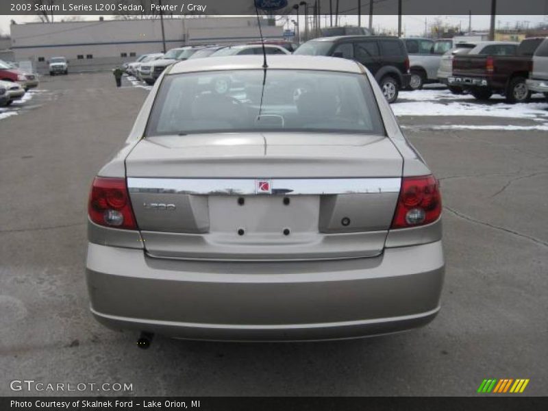 Pewter / Gray 2003 Saturn L Series L200 Sedan