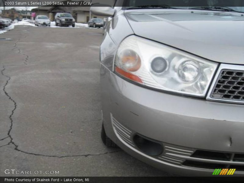 Pewter / Gray 2003 Saturn L Series L200 Sedan