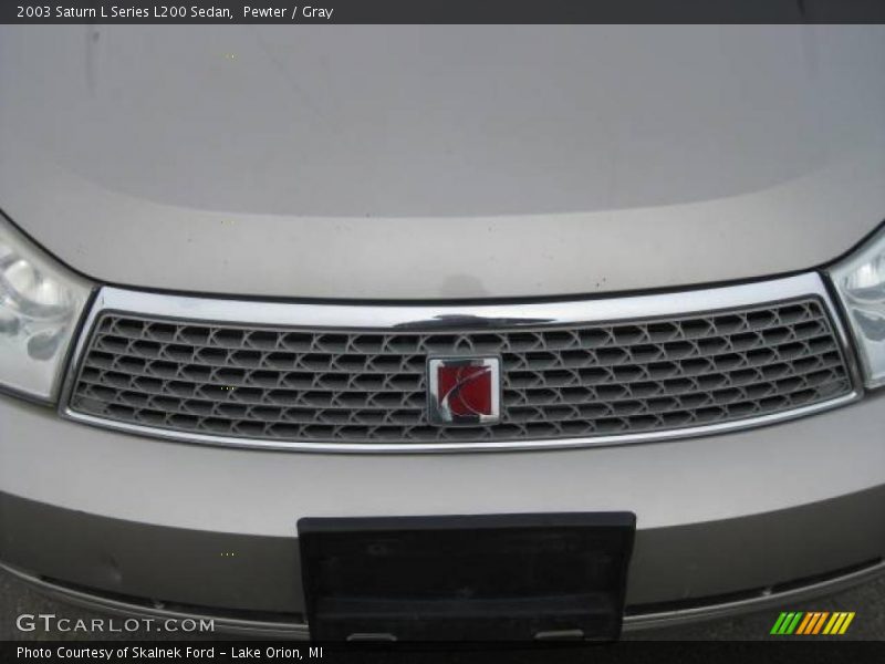 Pewter / Gray 2003 Saturn L Series L200 Sedan