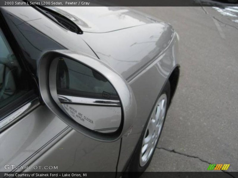 Pewter / Gray 2003 Saturn L Series L200 Sedan