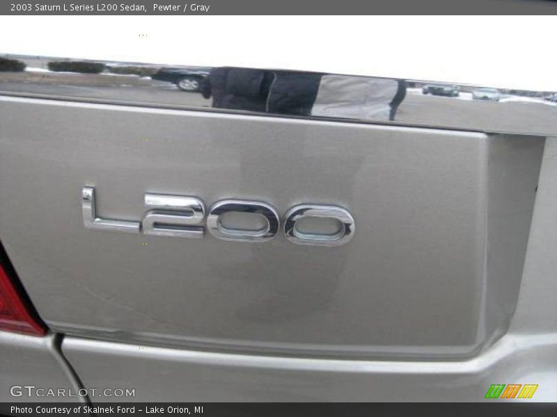 Pewter / Gray 2003 Saturn L Series L200 Sedan
