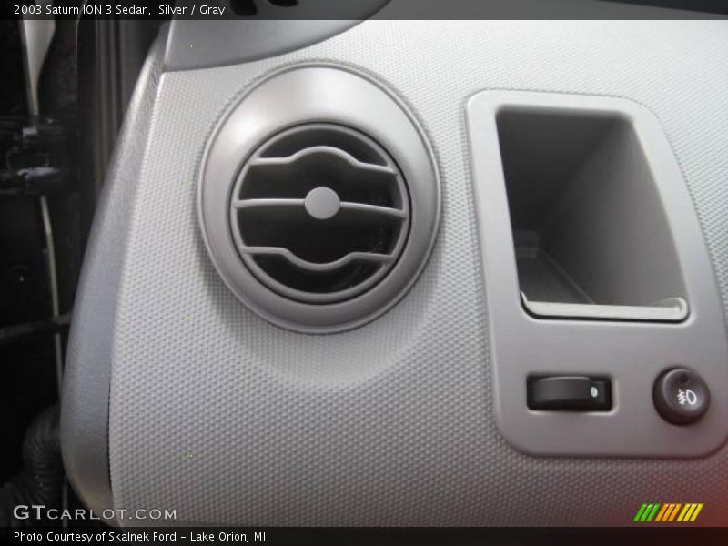 Silver / Gray 2003 Saturn ION 3 Sedan