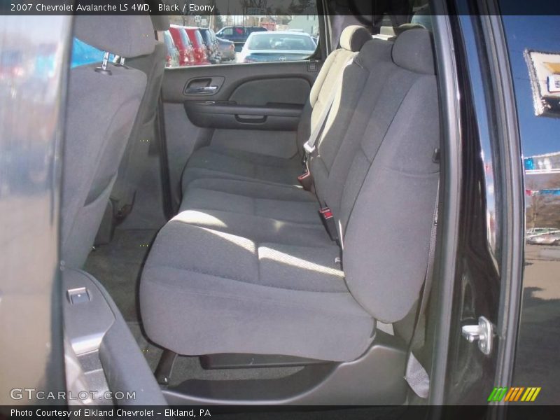Black / Ebony 2007 Chevrolet Avalanche LS 4WD