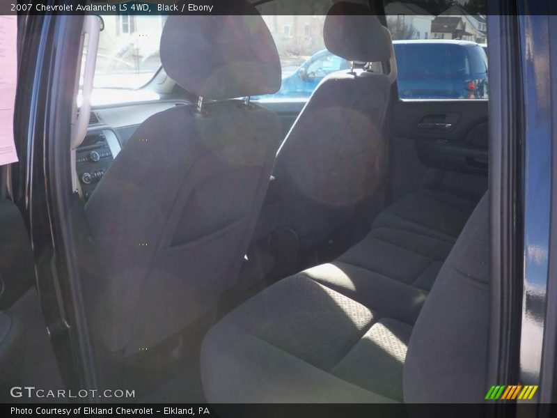 Black / Ebony 2007 Chevrolet Avalanche LS 4WD