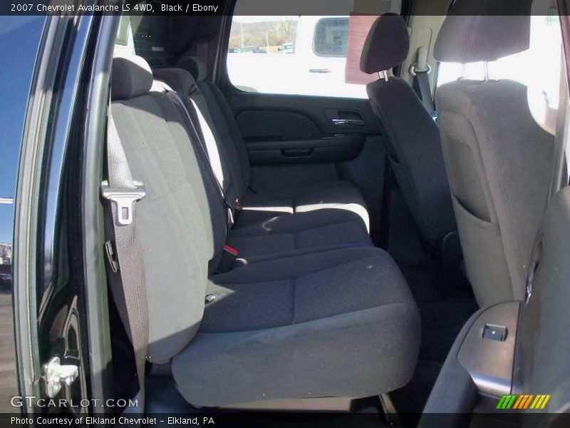 Black / Ebony 2007 Chevrolet Avalanche LS 4WD
