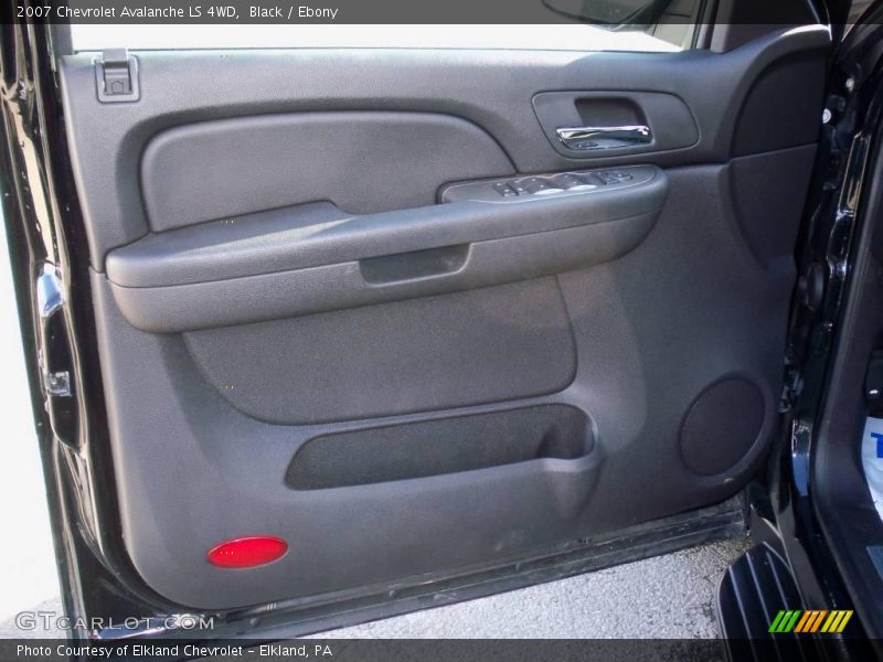 Black / Ebony 2007 Chevrolet Avalanche LS 4WD