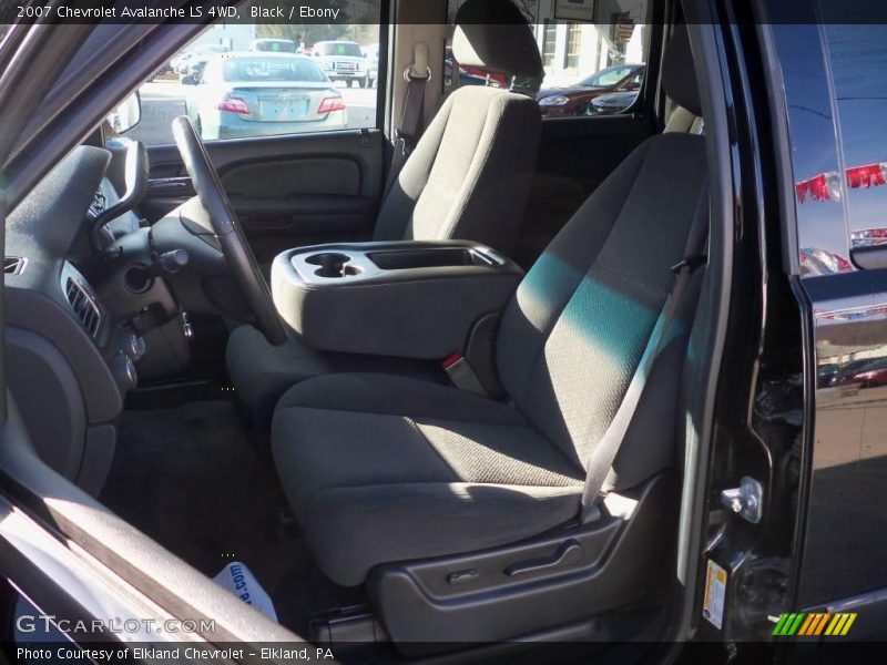 Black / Ebony 2007 Chevrolet Avalanche LS 4WD