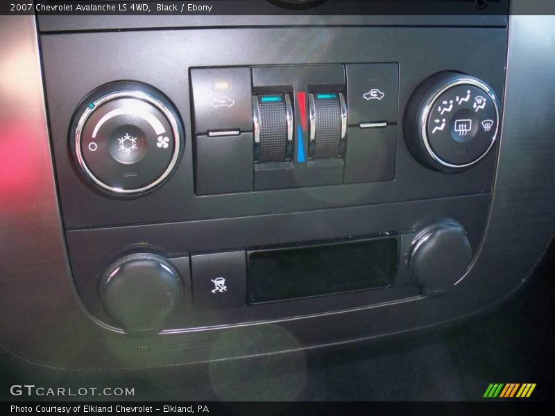 Black / Ebony 2007 Chevrolet Avalanche LS 4WD