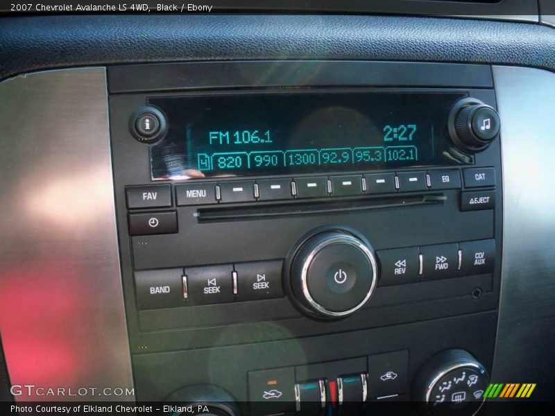 Black / Ebony 2007 Chevrolet Avalanche LS 4WD