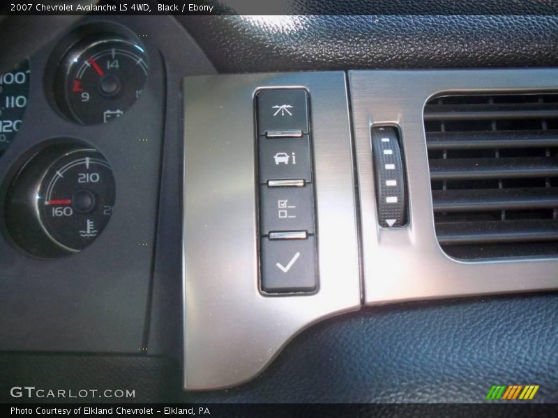 Black / Ebony 2007 Chevrolet Avalanche LS 4WD