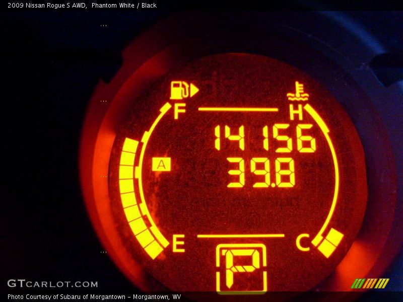 Phantom White / Black 2009 Nissan Rogue S AWD