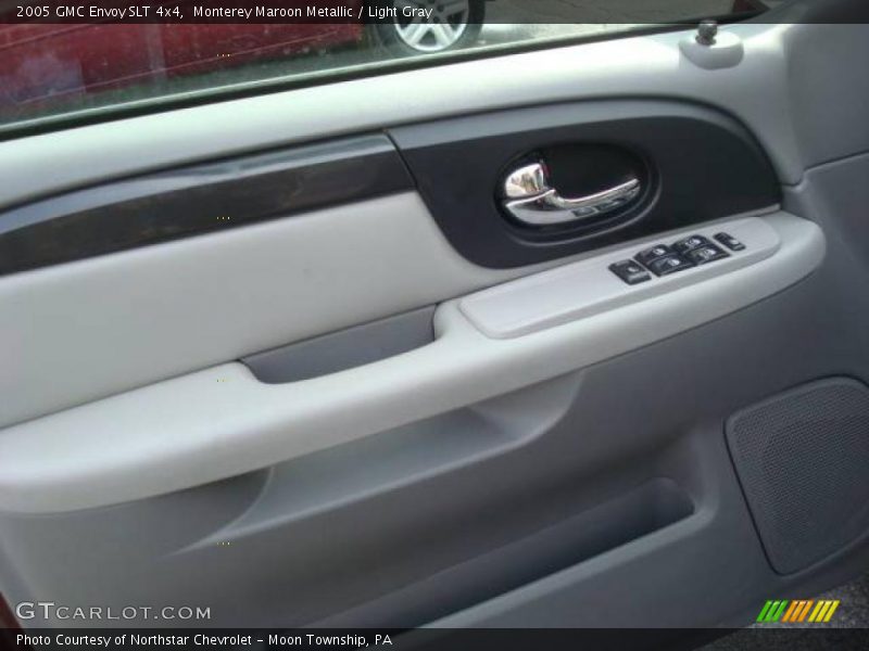 Monterey Maroon Metallic / Light Gray 2005 GMC Envoy SLT 4x4