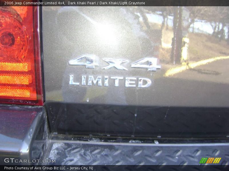 Dark Khaki Pearl / Dark Khaki/Light Graystone 2006 Jeep Commander Limited 4x4