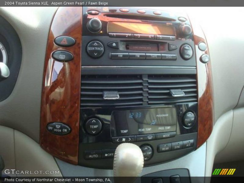 Aspen Green Pearl / Fawn Beige 2004 Toyota Sienna XLE
