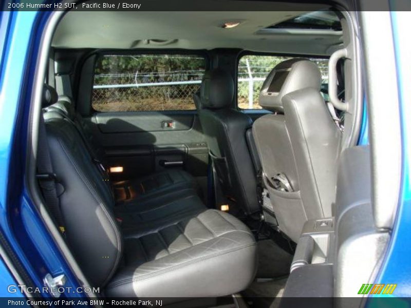 Pacific Blue / Ebony 2006 Hummer H2 SUT