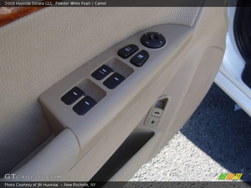 Powder White Pearl / Camel 2009 Hyundai Sonata GLS
