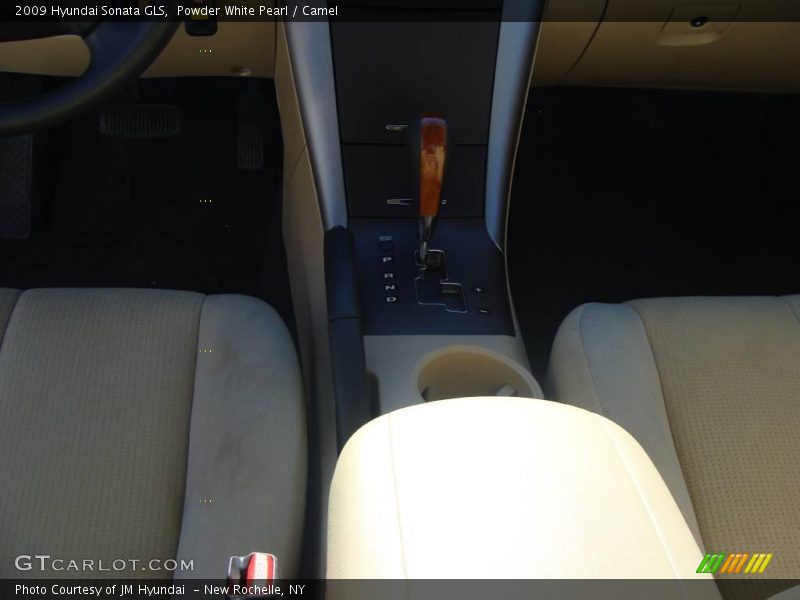 Powder White Pearl / Camel 2009 Hyundai Sonata GLS