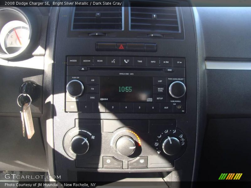 Bright Silver Metallic / Dark Slate Gray 2008 Dodge Charger SE