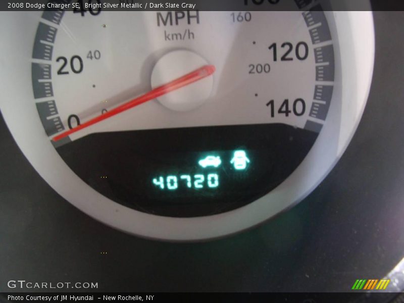 Bright Silver Metallic / Dark Slate Gray 2008 Dodge Charger SE