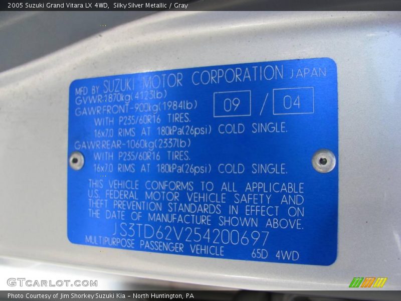 Silky Silver Metallic / Gray 2005 Suzuki Grand Vitara LX 4WD