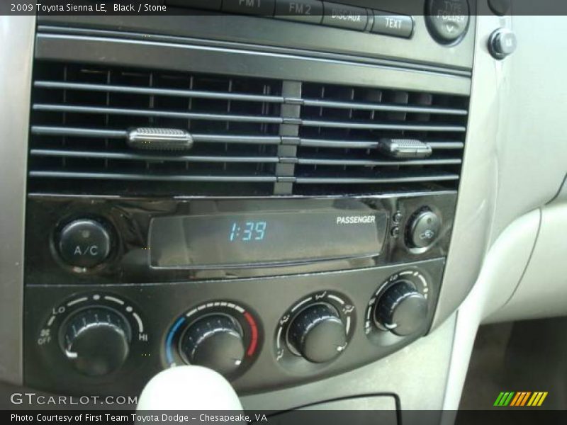 Black / Stone 2009 Toyota Sienna LE