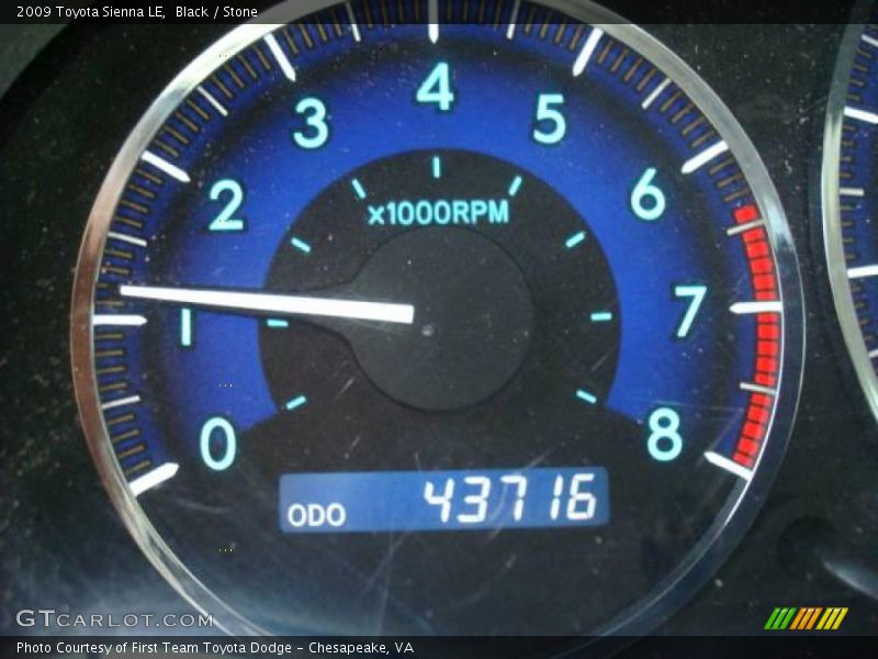 Black / Stone 2009 Toyota Sienna LE