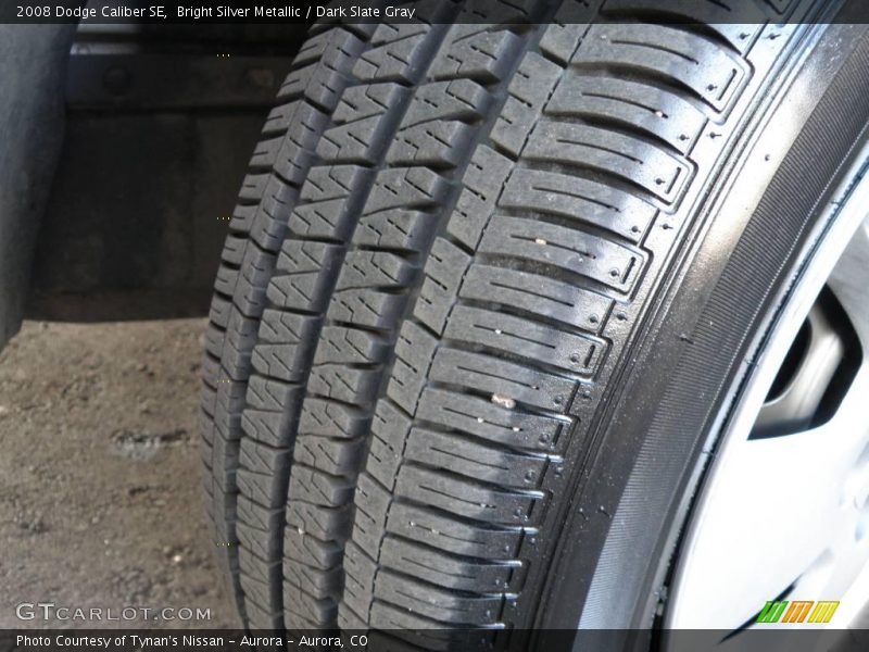 Bright Silver Metallic / Dark Slate Gray 2008 Dodge Caliber SE