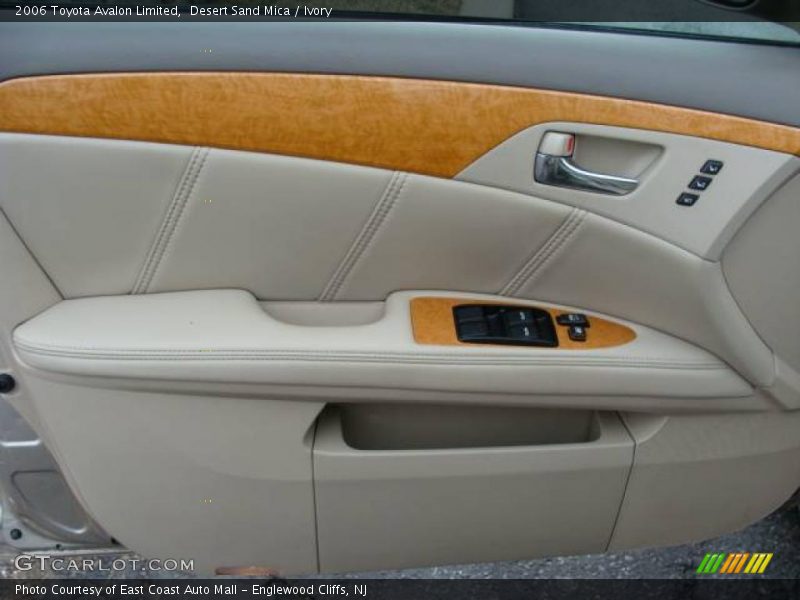 Desert Sand Mica / Ivory 2006 Toyota Avalon Limited