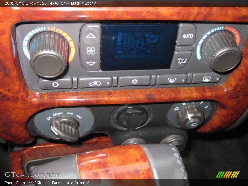 Onyx Black / Ebony 2005 GMC Envoy XL SLT 4x4