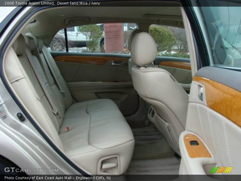 Desert Sand Mica / Ivory 2006 Toyota Avalon Limited
