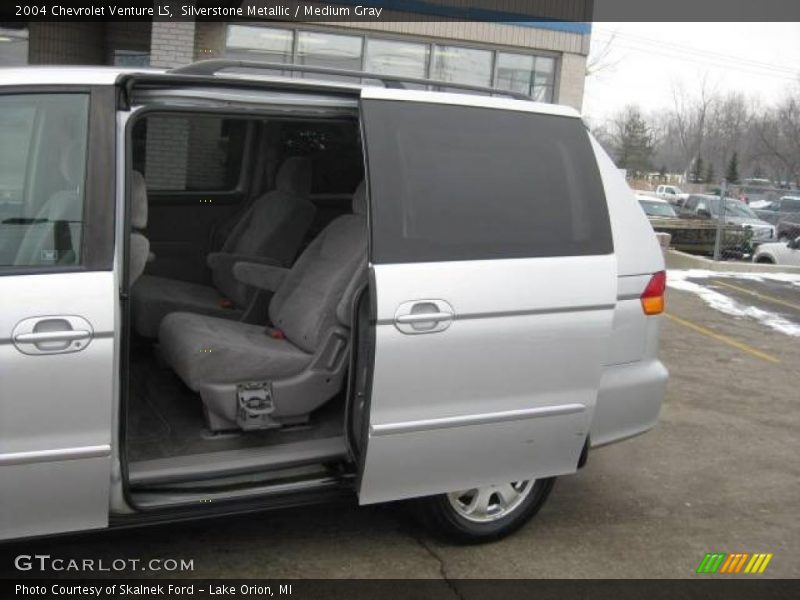 Silverstone Metallic / Medium Gray 2004 Chevrolet Venture LS