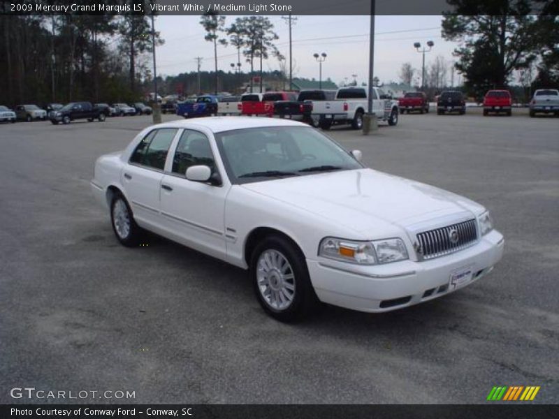 Vibrant White / Medium Light Stone 2009 Mercury Grand Marquis LS