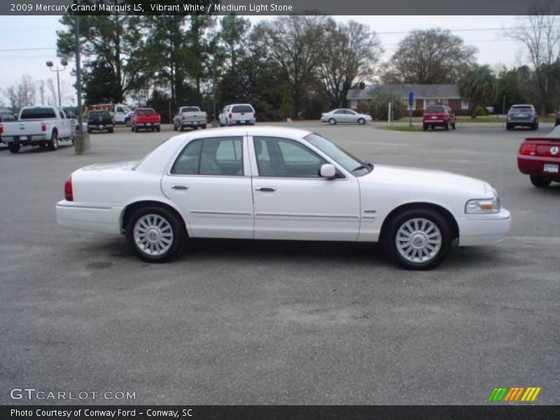 Vibrant White / Medium Light Stone 2009 Mercury Grand Marquis LS