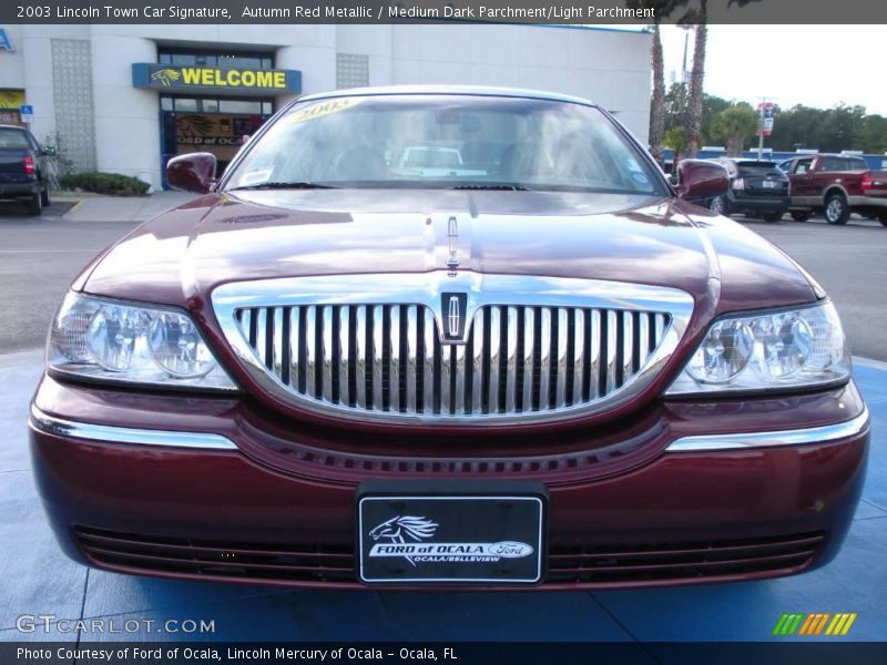 Autumn Red Metallic / Medium Dark Parchment/Light Parchment 2003 Lincoln Town Car Signature